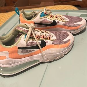 Nike air max 270 react SE, light arctic pink